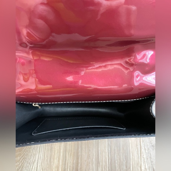 Izzy K All Decked Up Cherry Red Handbag EUC LNC - Picture 9 of 11